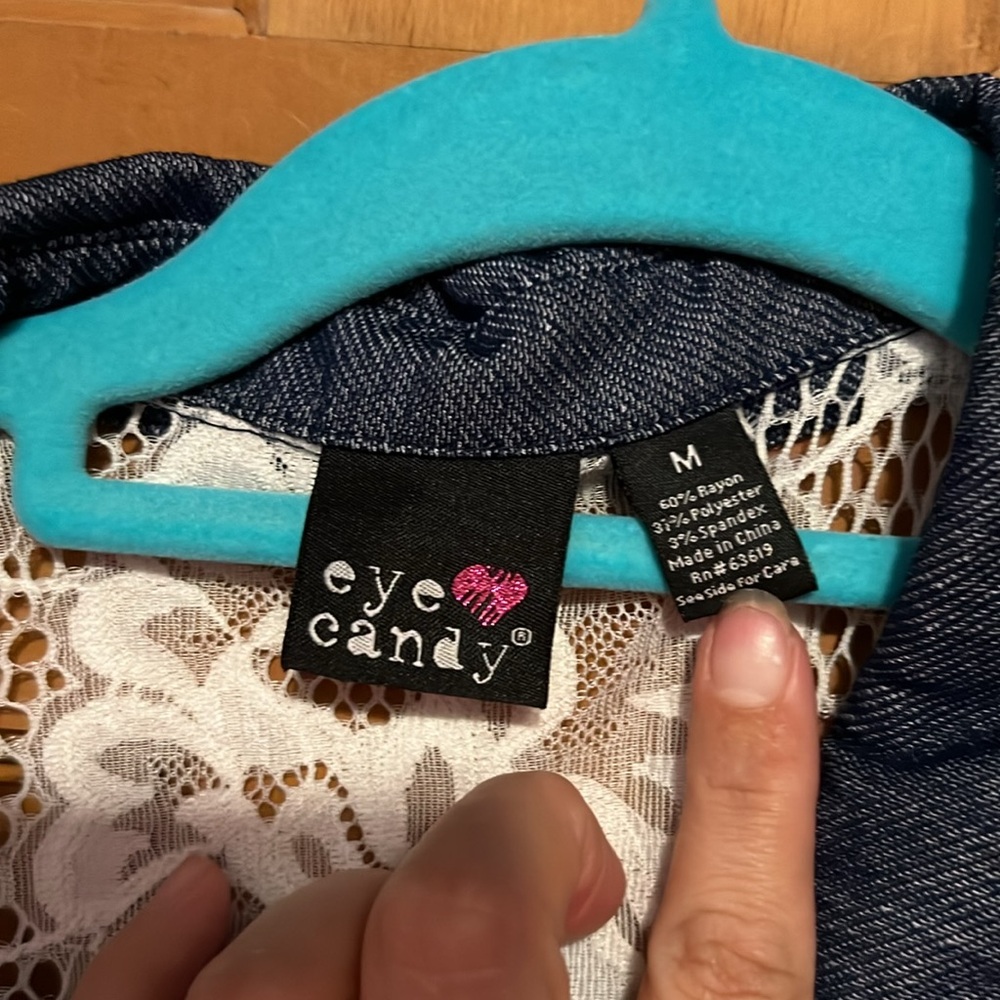 Women’s 3/4 button down - Picture 3 of 3